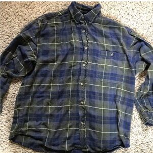 B. U. M. Equipment Blue and Green Checkered Casual Flannel Shirt Vintage